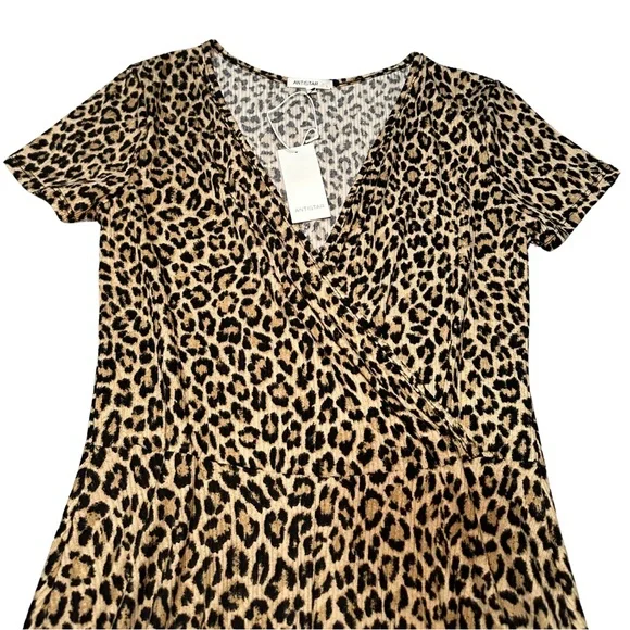 NWT Leopard Print Women's Dress Size Large - Picture 2 of 5